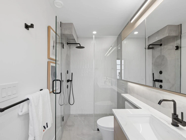 2617 Carolina Street, Vancouver, BC, V5T 2A4 - 16