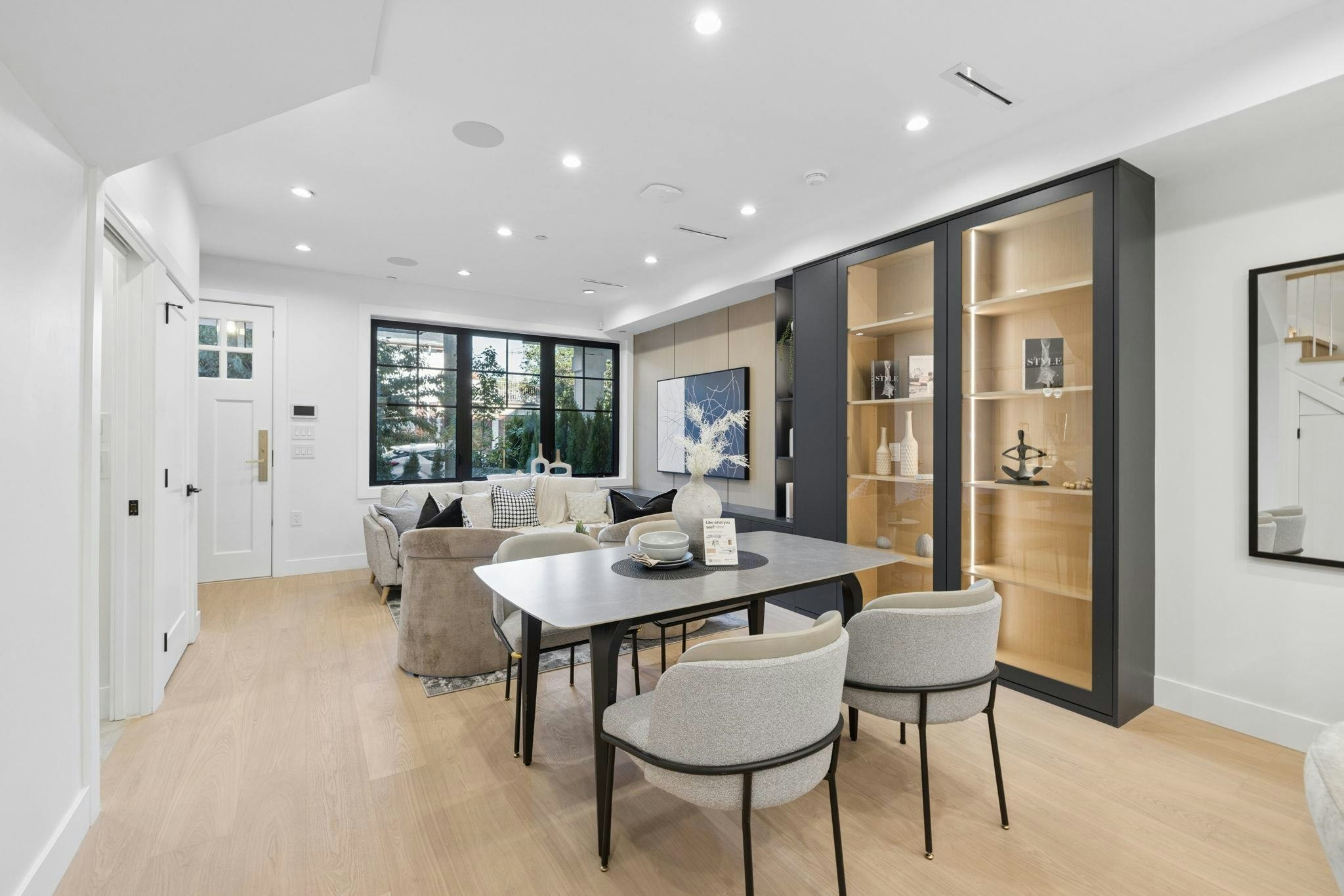 2617 Carolina Street, Vancouver, BC, V5T 2A4 - 9