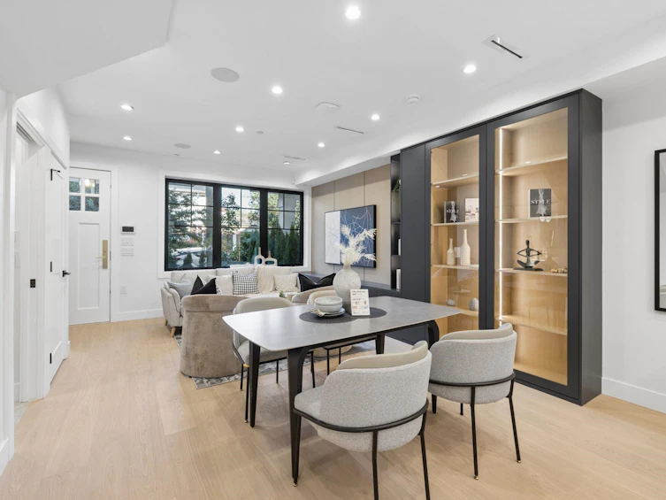 2617 Carolina Street, Vancouver, BC, V5T 2A4 - 9