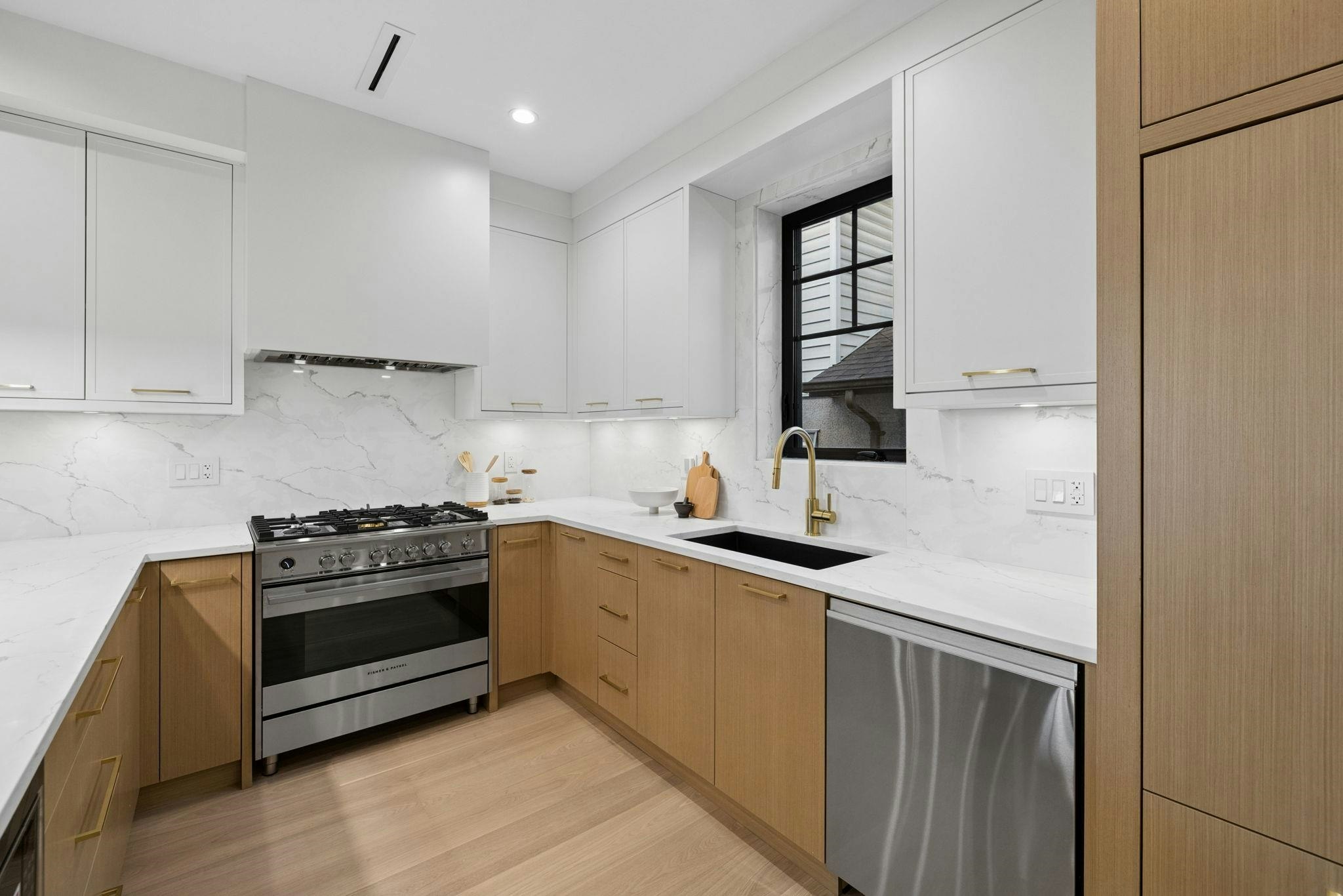 2617 Carolina Street, Vancouver, BC, V5T 2A4 - 12
