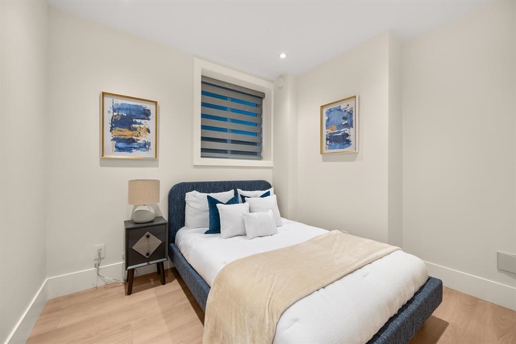 Suite-324 E 18th Street, North Vancouver, BC, V7L 2Y9 - 5