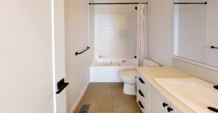 196XX 75 Avenue, Langley, BC, V2Y 3R9 - 9