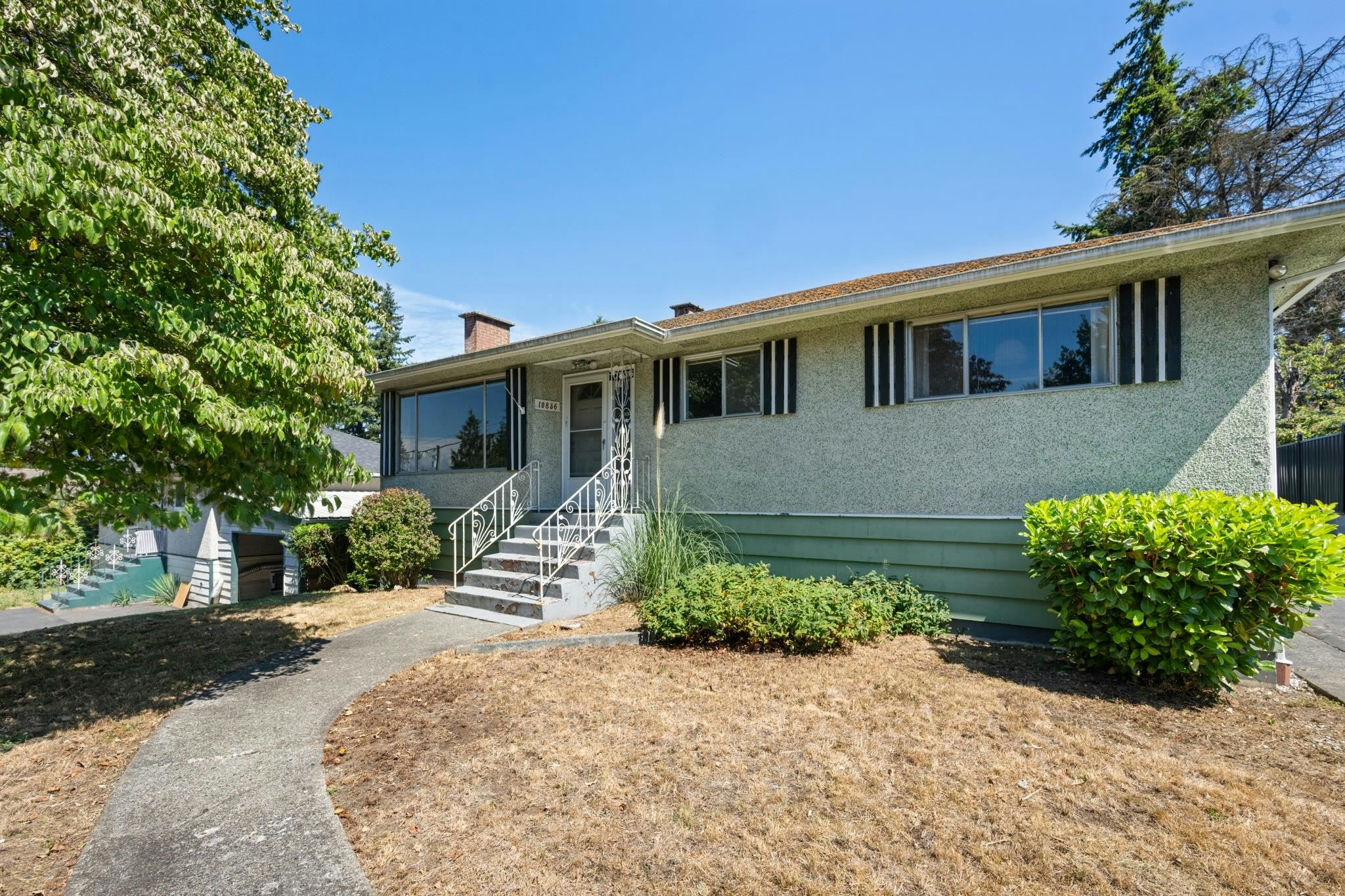 10836 128 Street, Surrey, BC, V3T 3A3