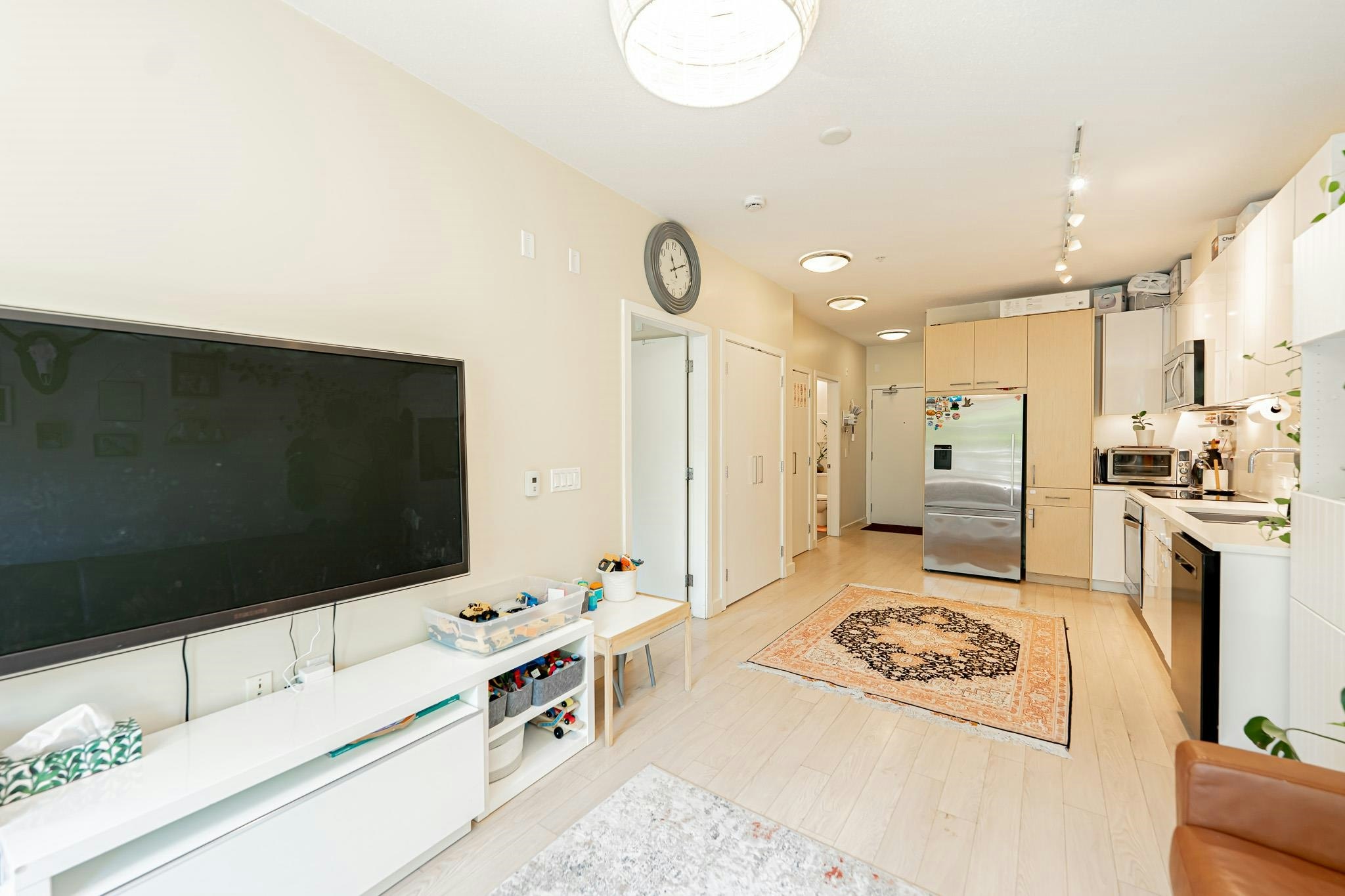 109-1621 Hamilton Avenue, North Vancouver, BC, V7P 0B6 - 9