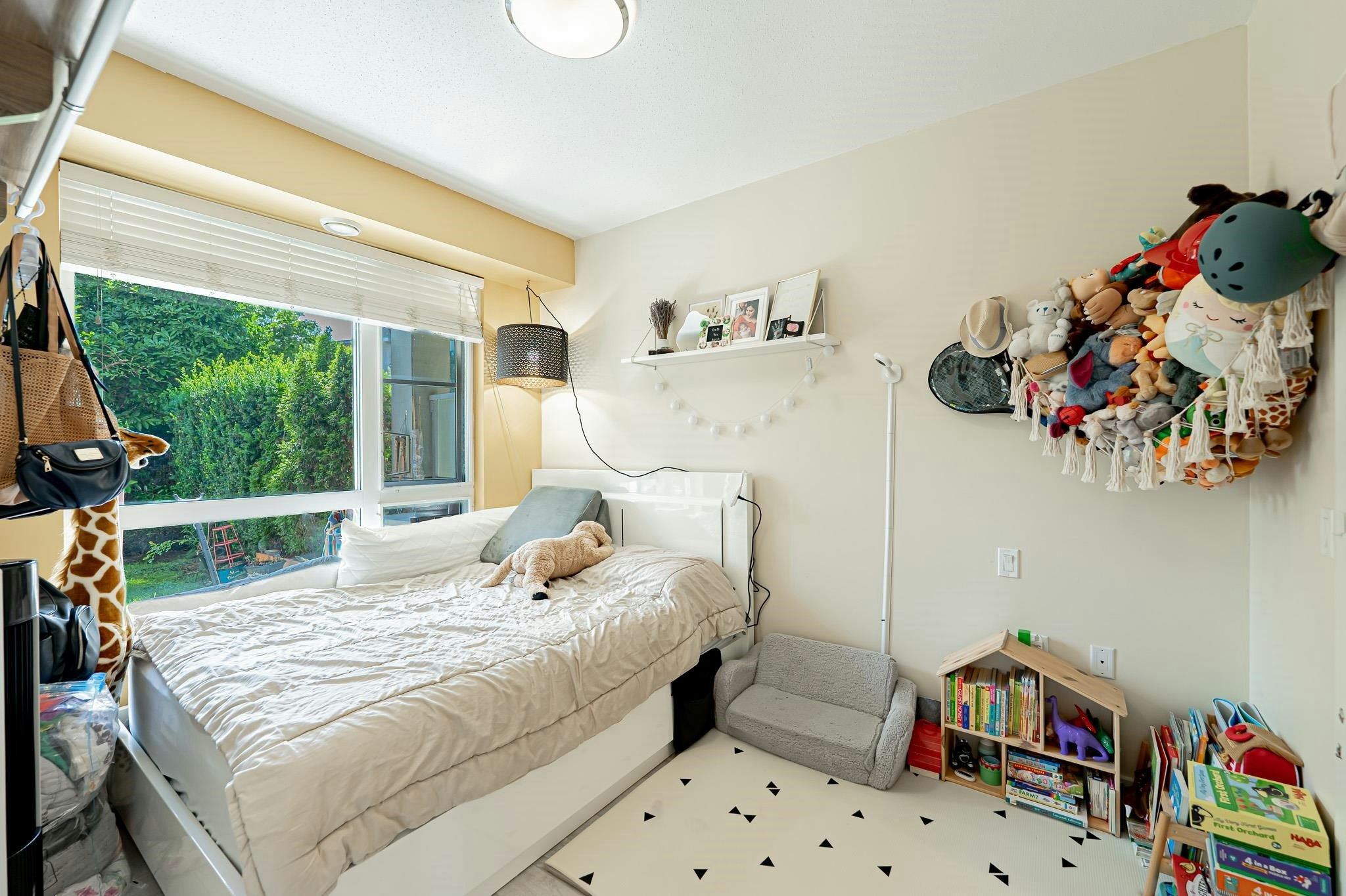 109-1621 Hamilton Avenue, North Vancouver, BC, V7P 0B6 - 6