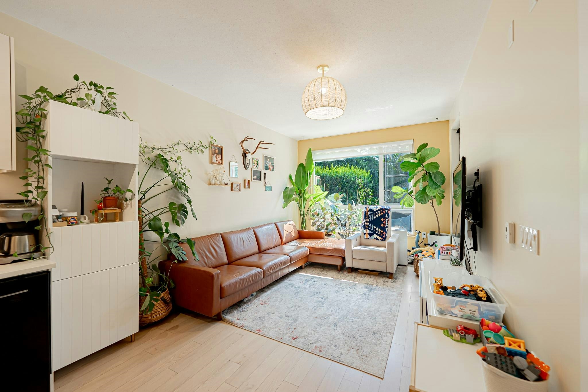 109-1621 Hamilton Avenue, North Vancouver, BC, V7P 0B6 - 4