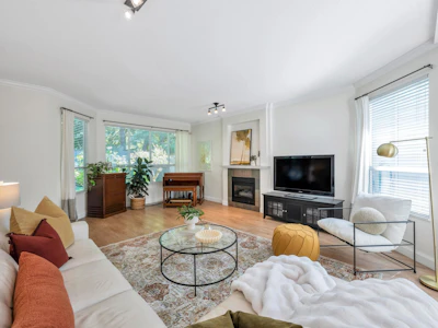 73-20881 87 Avenue - 4