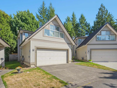 73-20881 87 Avenue - 2