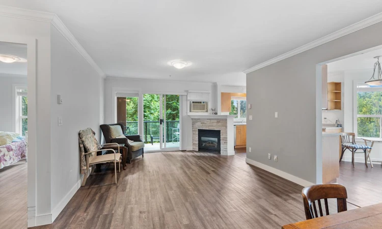 303-20239 Michaud Crescent
