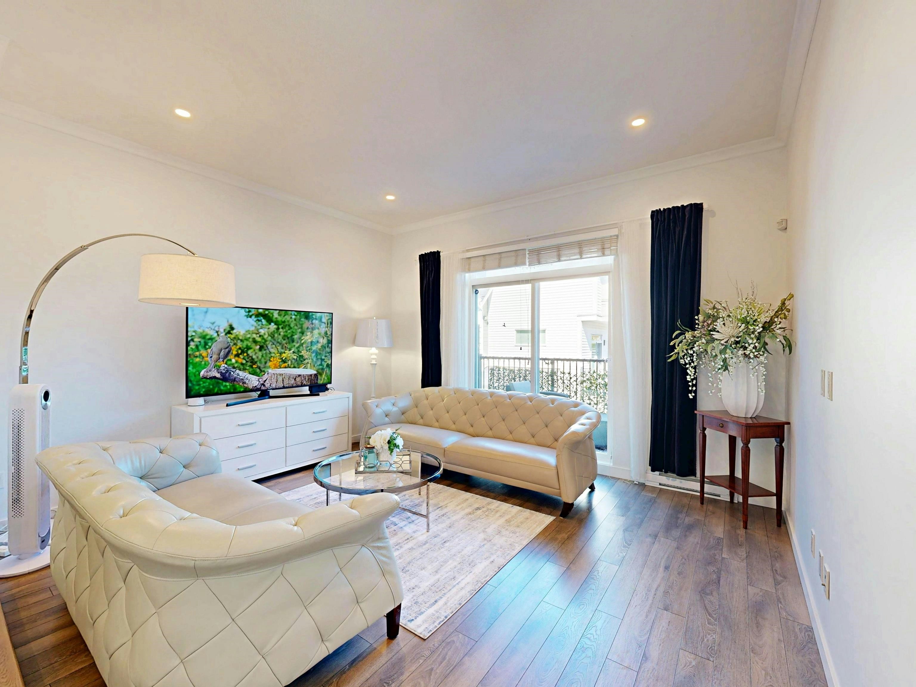 130-15230 Guildford Drive, Surrey, BC, V3R 0C8 - 2