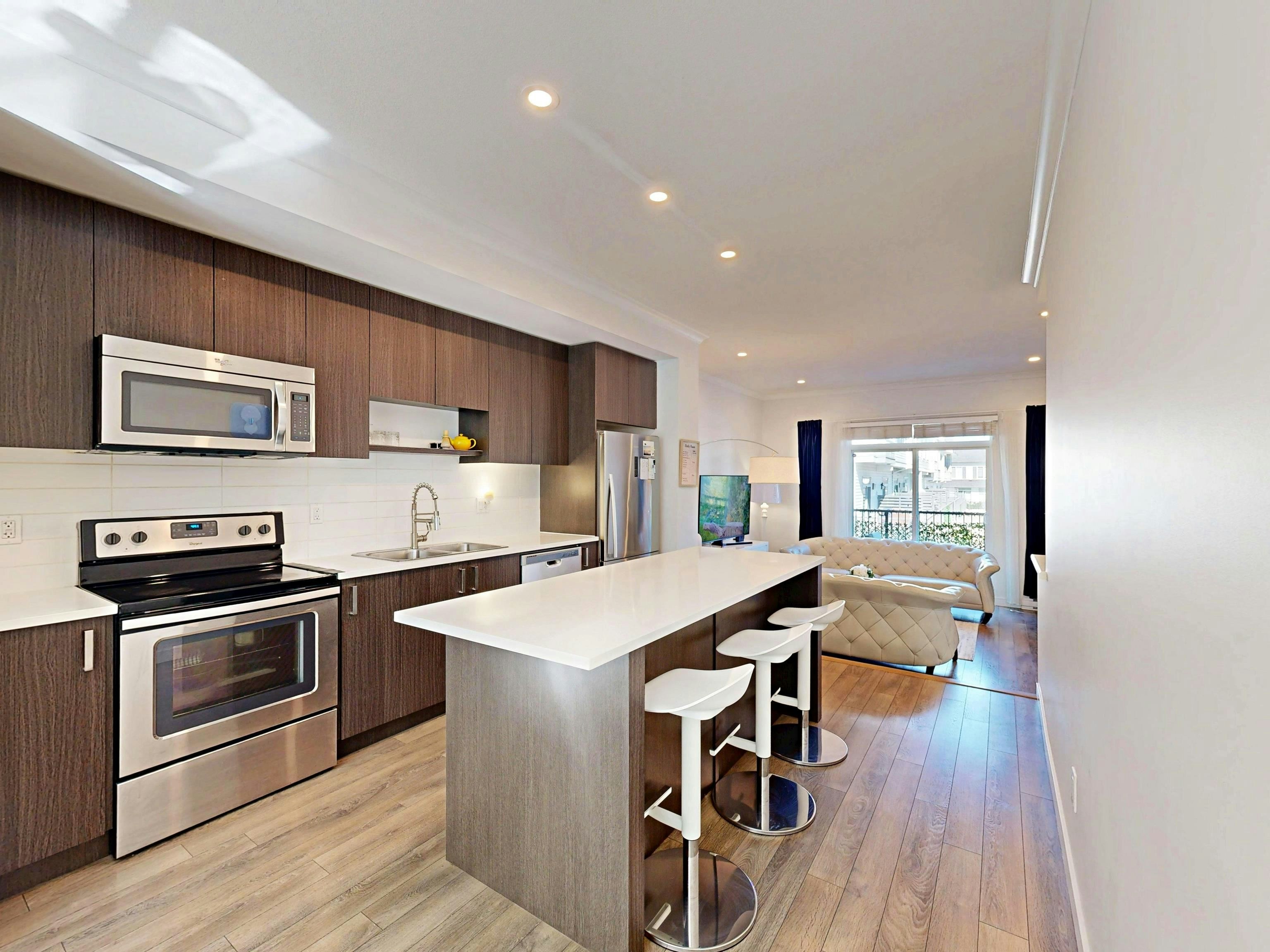 130-15230 Guildford Drive, Surrey, BC, V3R 0C8 - 8