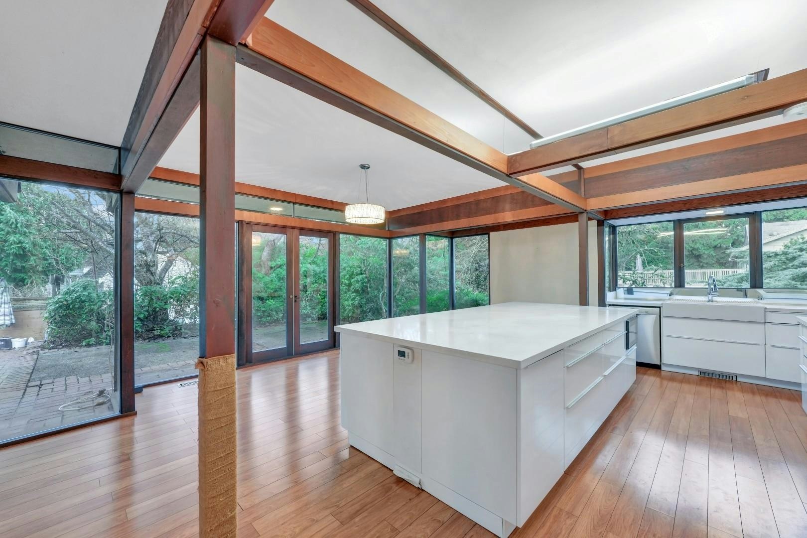 4290 Salish Drive, Vancouver, BC, V6N 3M6