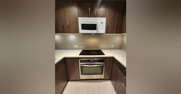 301-5981 Gray Avenue, Vancouver, BC, V6S 0G1 - 2