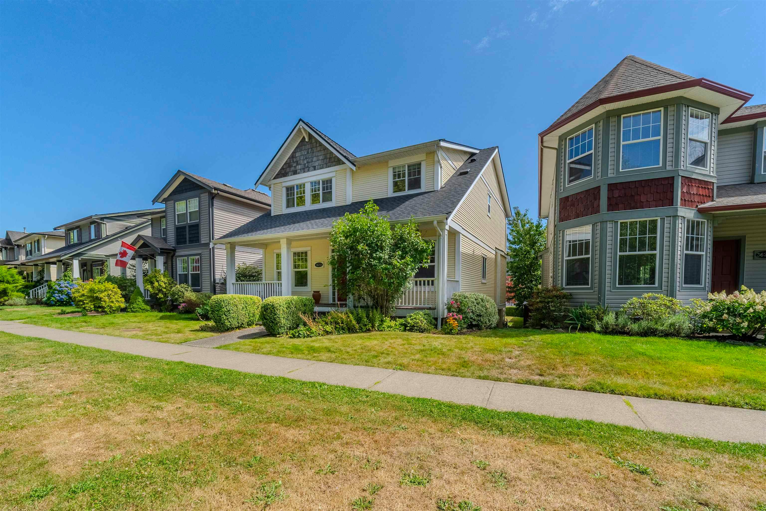 36256 Stephen Leacock Drive - 2