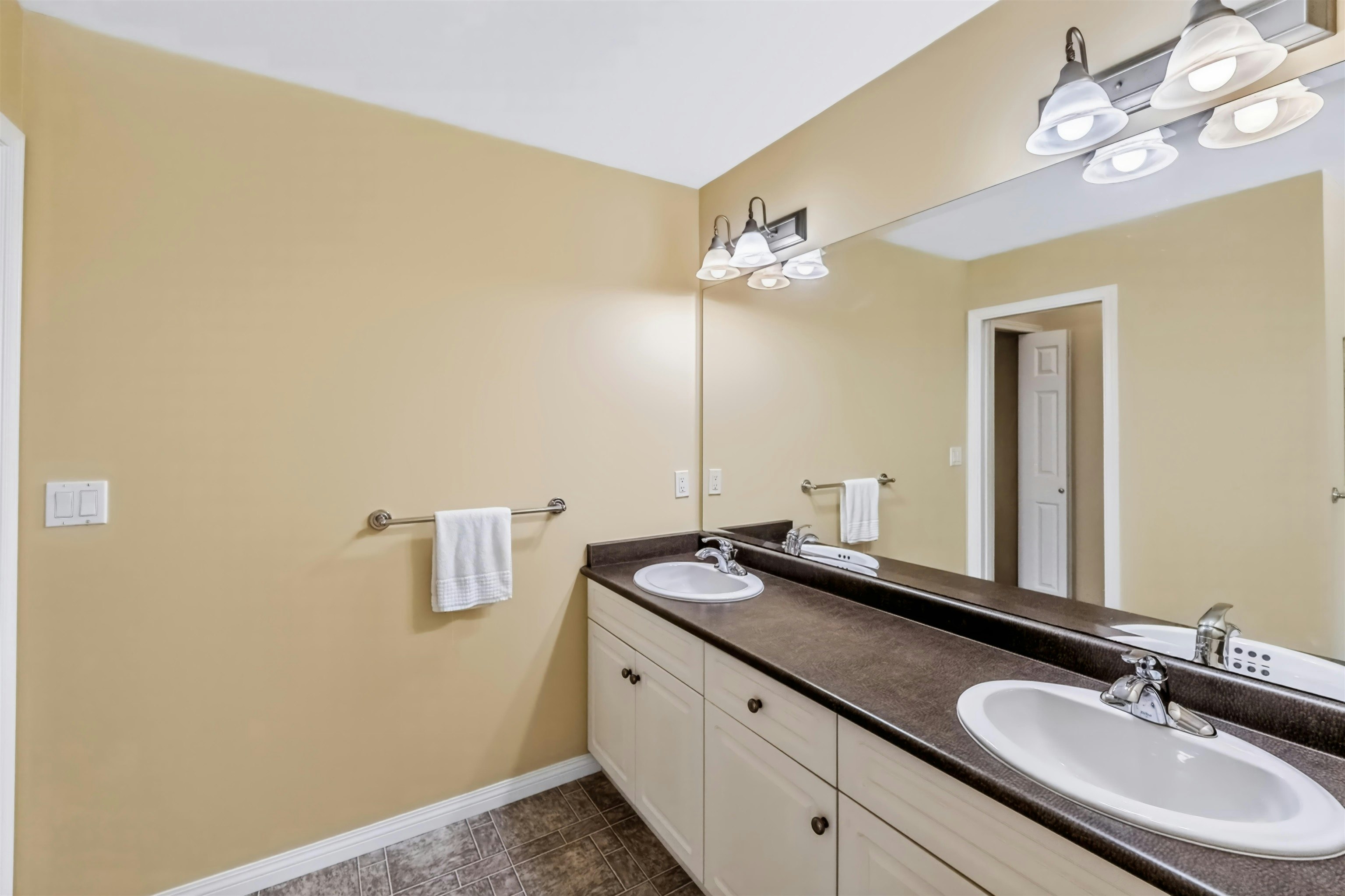 36256 Stephen Leacock Drive, Abbotsford, BC, V3G 3C4 - 23