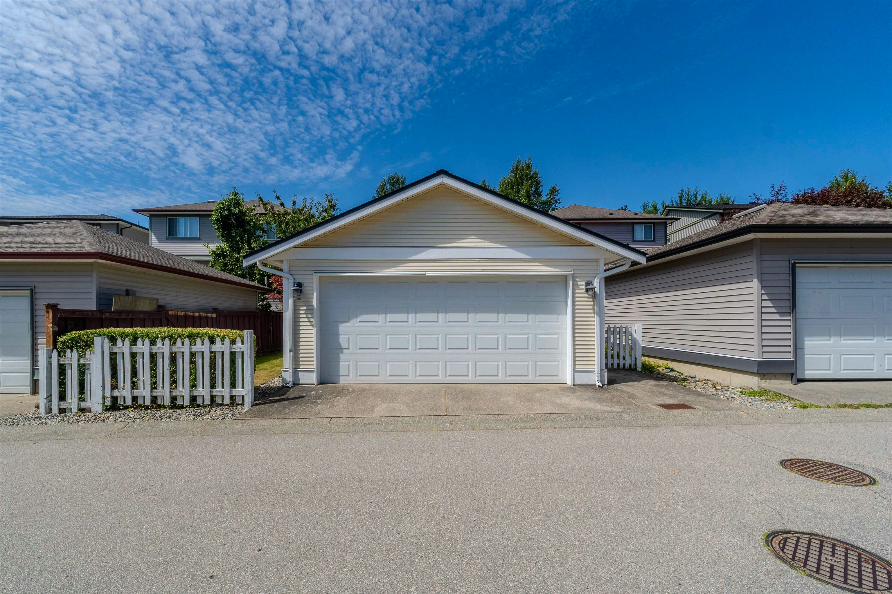36256 Stephen Leacock Drive, Abbotsford, BC, V3G 3C4 - 36