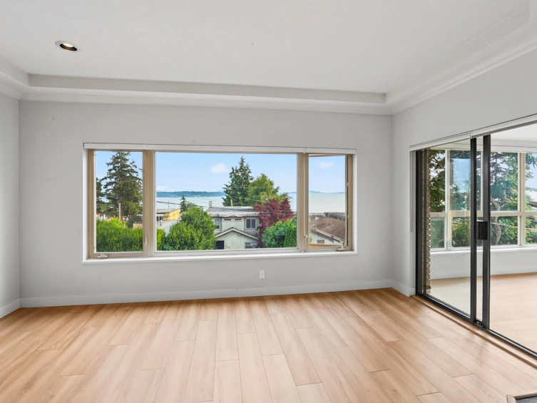 204-15176 Buena Vista Avenue, Surrey, BC, V4B 1Y3 - 5