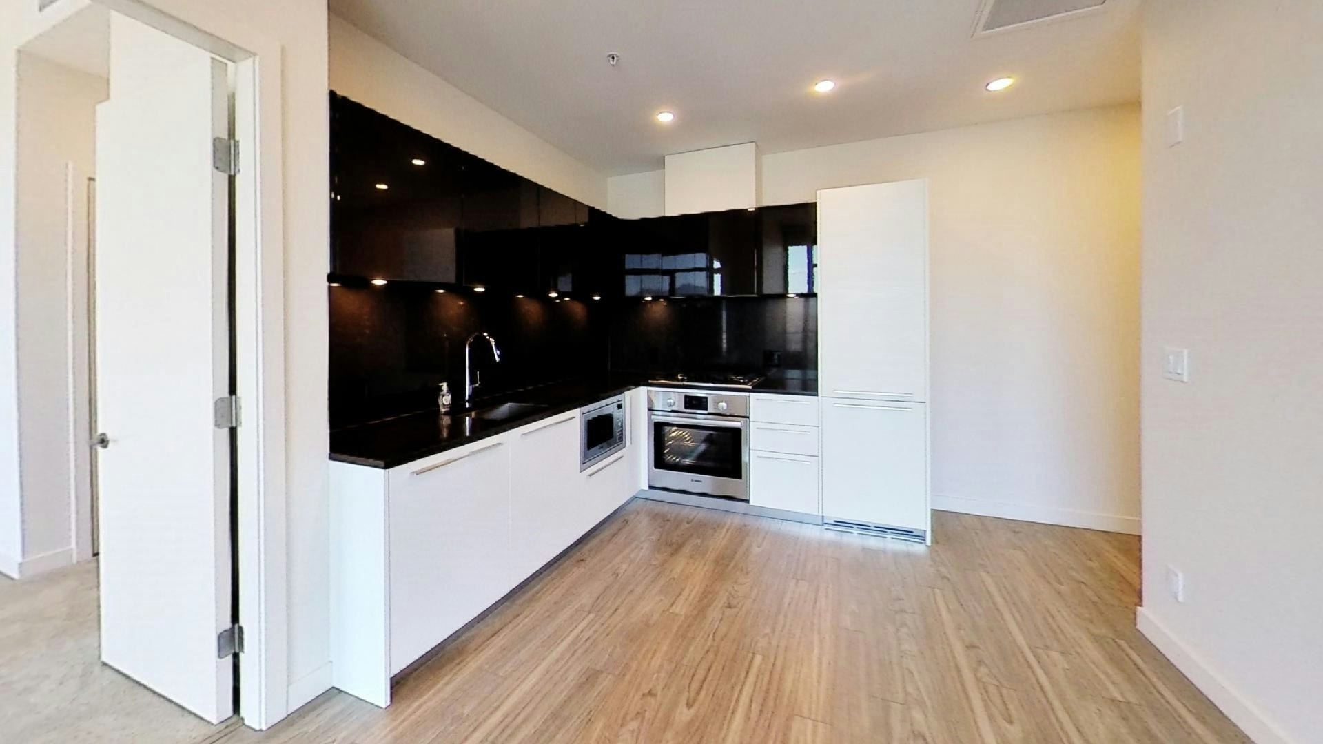 13XX-6383 Mckay Avenue, Burnaby, BC, V5H 0H8 - 2