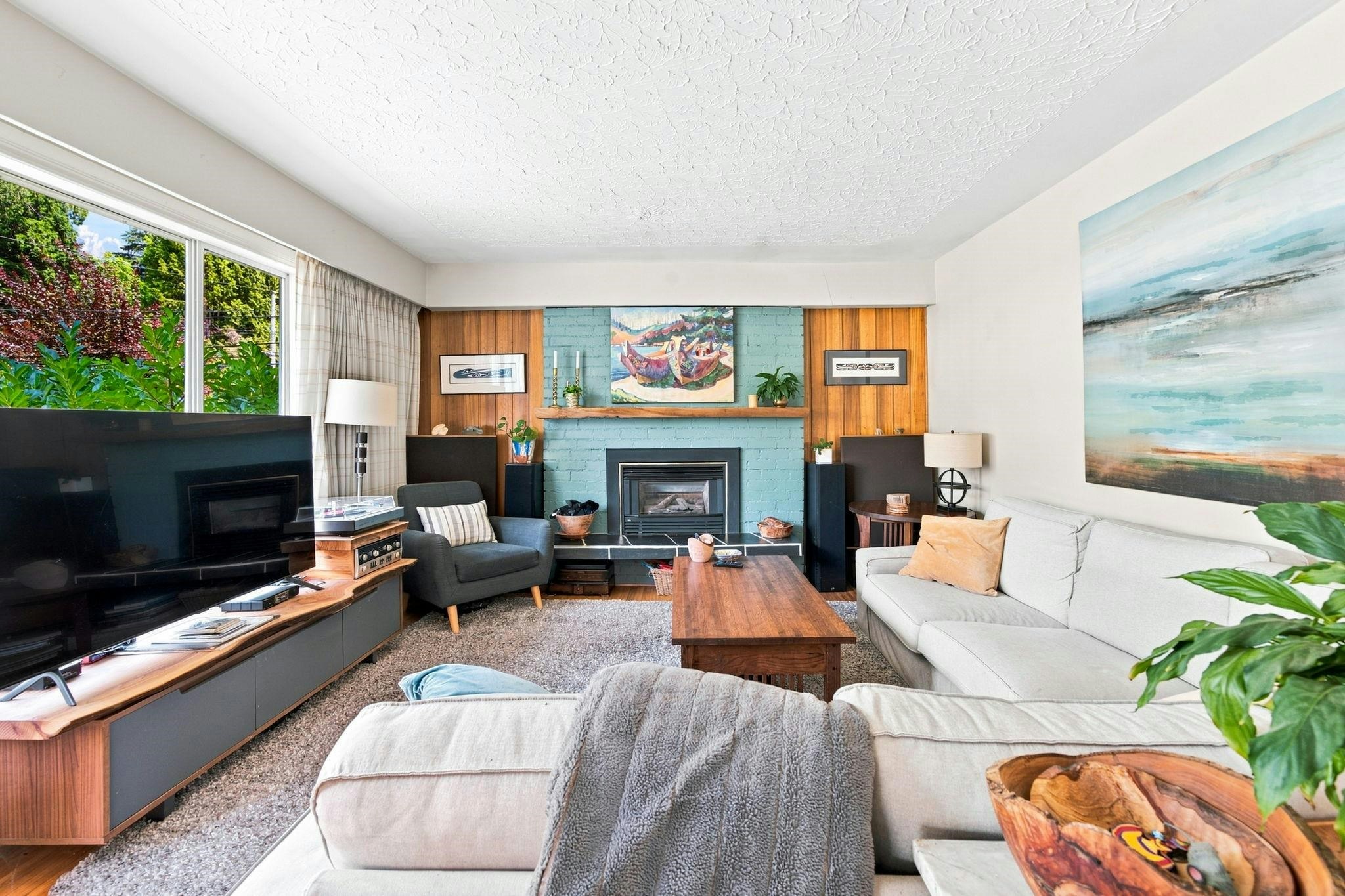 1033 Clements Avenue, North Vancouver, BC, V7R 2L3 - 8