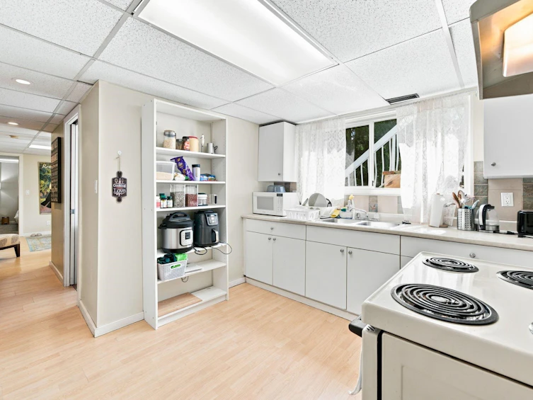 1033 Clements Avenue, North Vancouver, BC, V7R 2L3 - 26