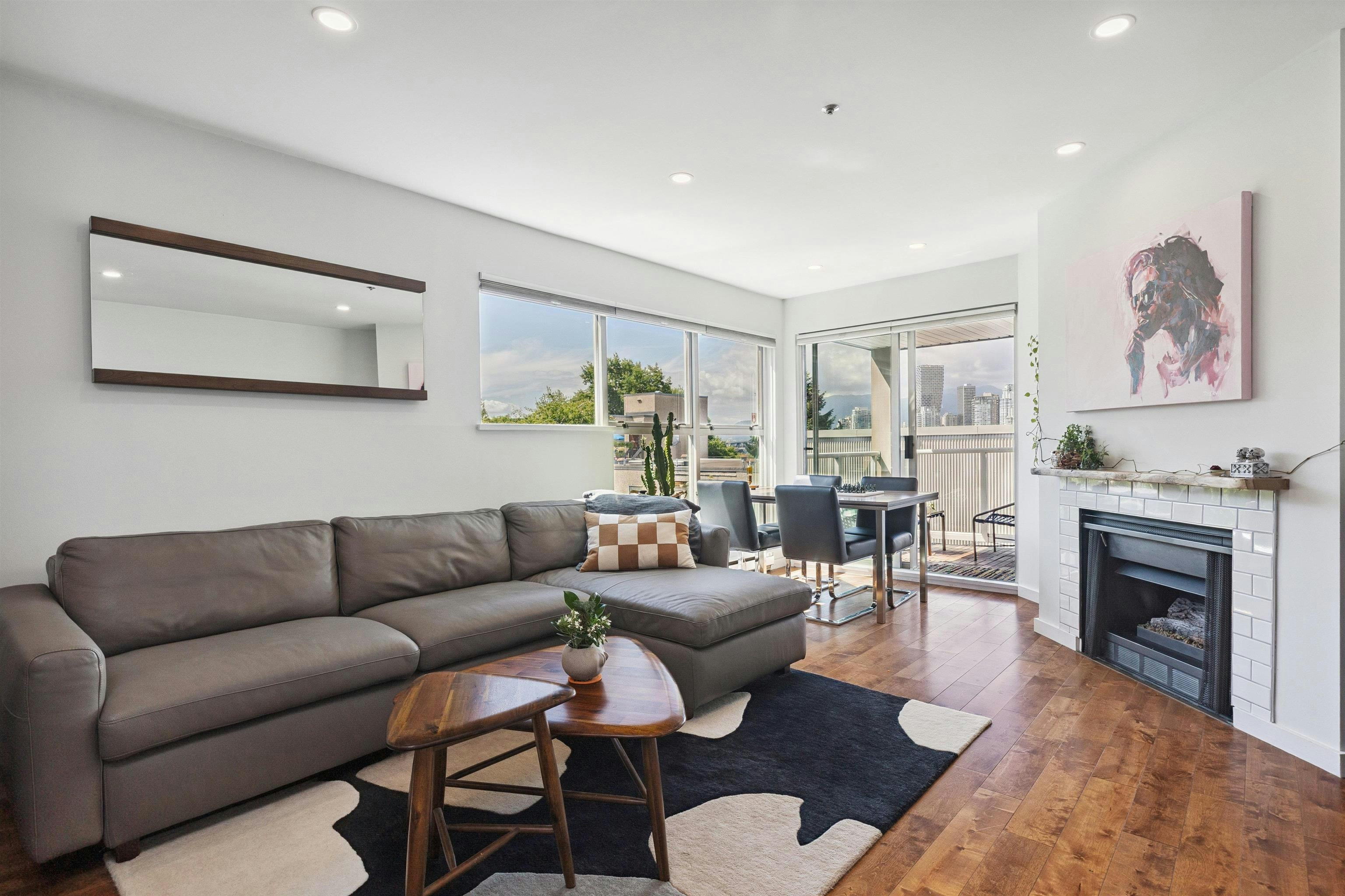 105-953 W 8th Avenue - 5