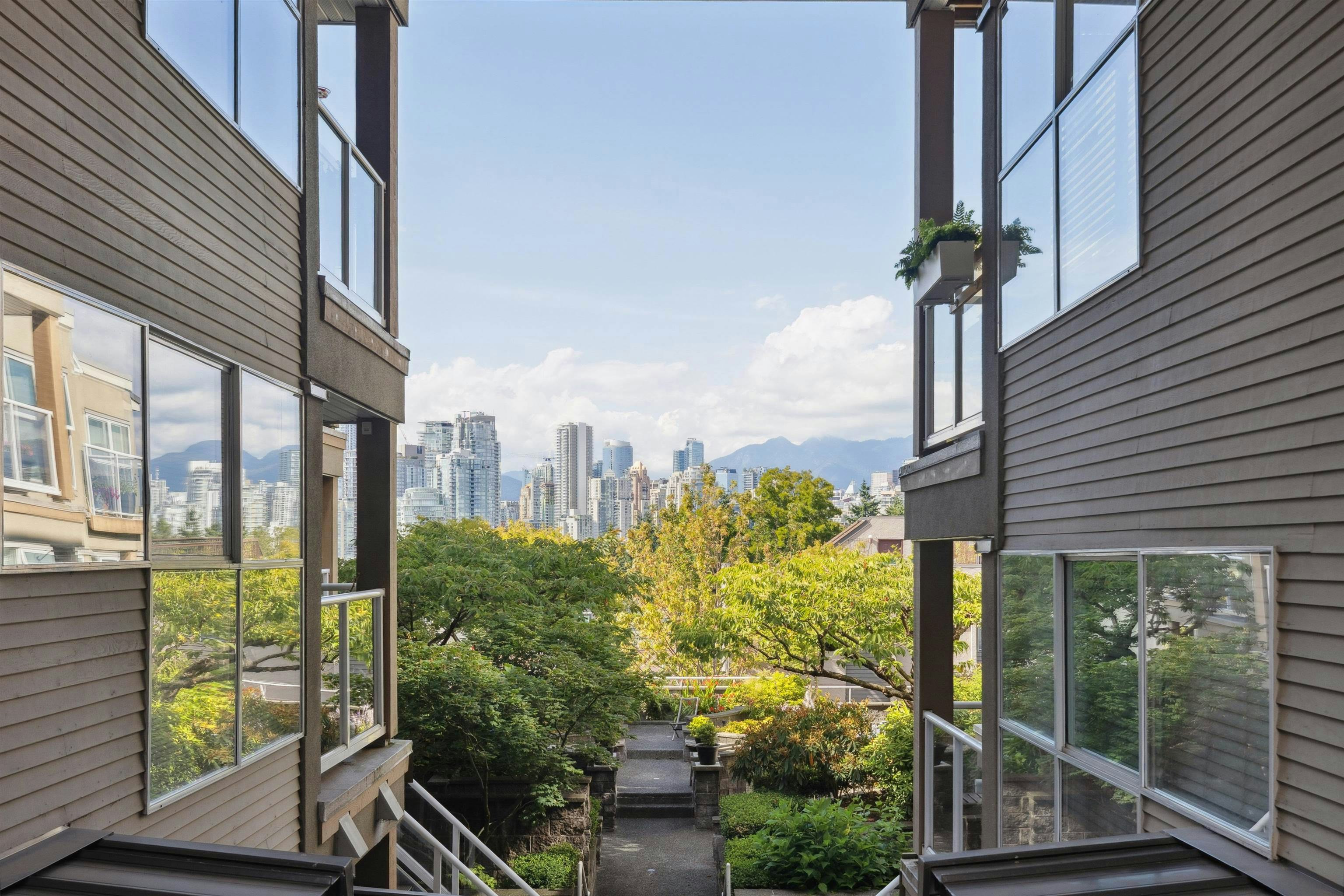 105-953 W 8th Avenue, Vancouver, BC, V5Z 1E4 - 27