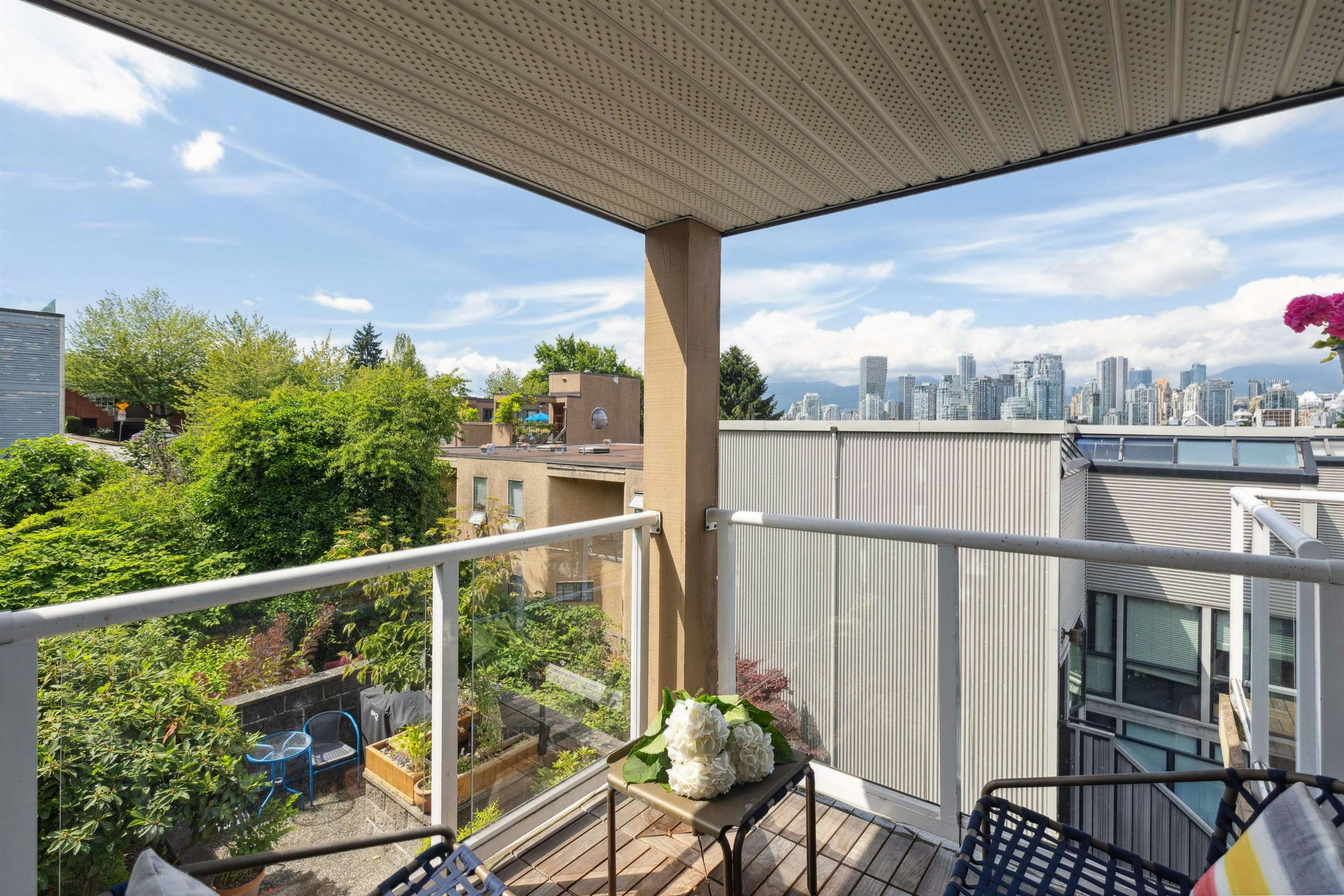 105-953 W 8th Avenue, Vancouver, BC, V5Z 1E4 - 3