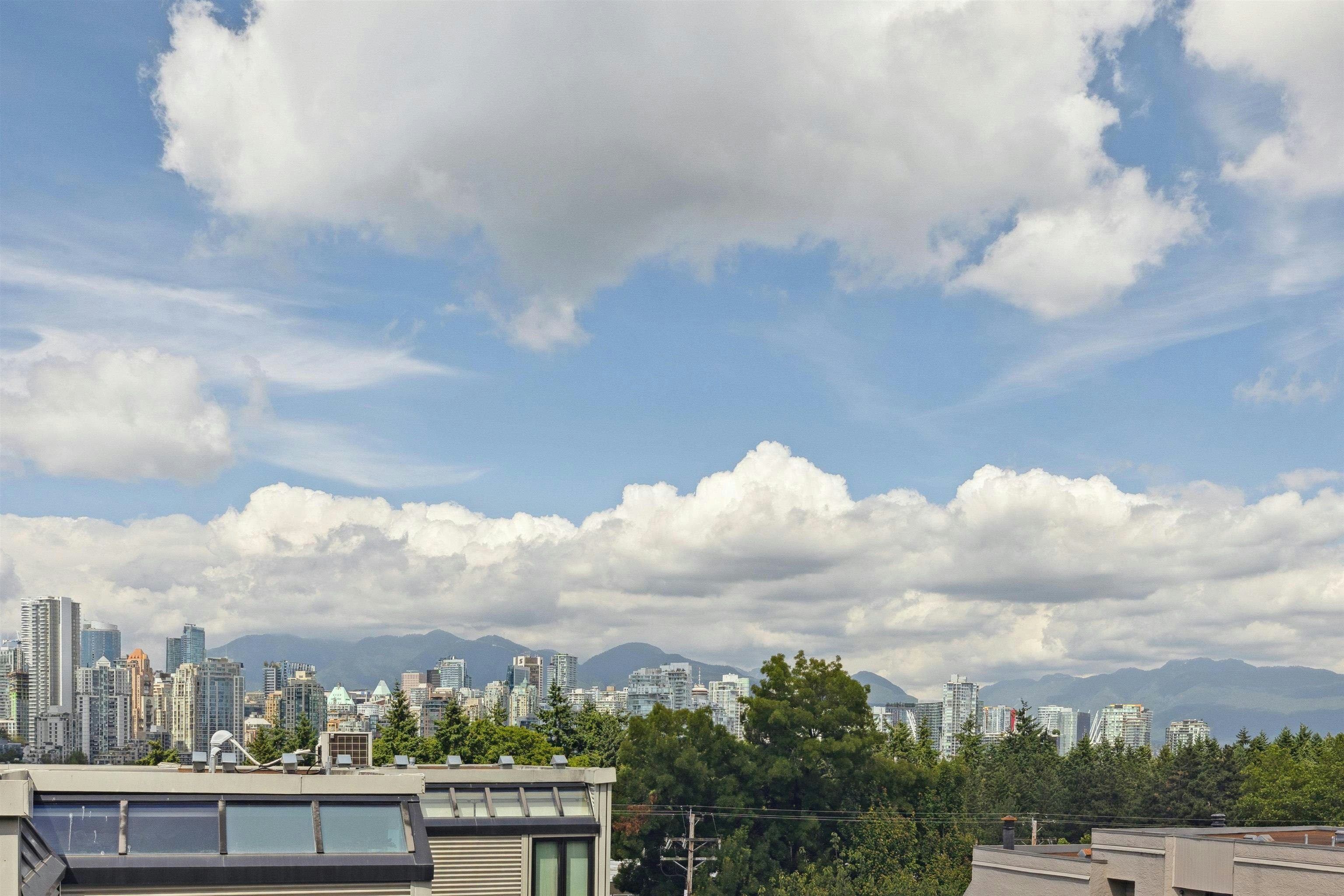 105-953 W 8th Avenue - 4