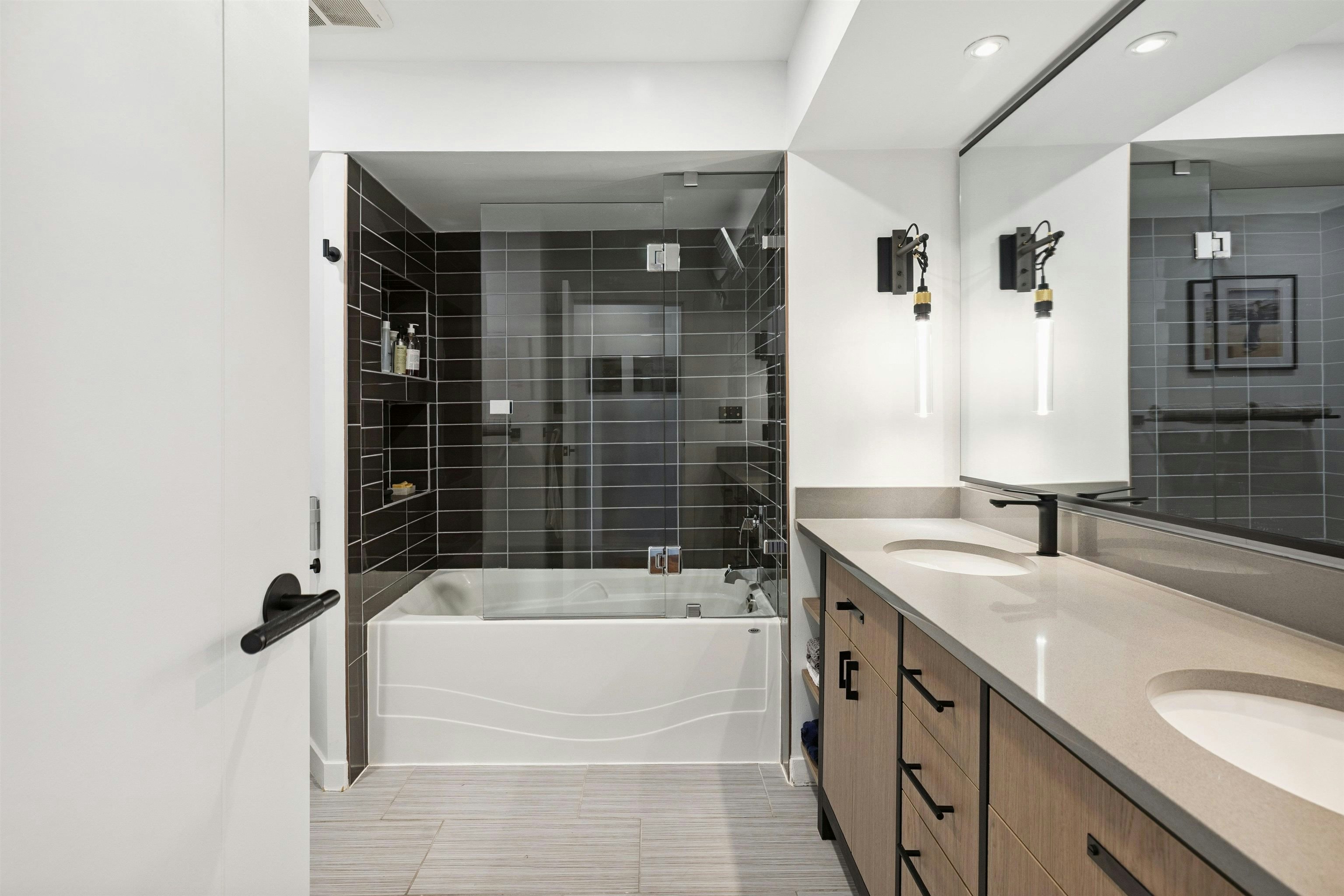 105-953 W 8th Avenue, Vancouver, BC, V5Z 1E4 - 22