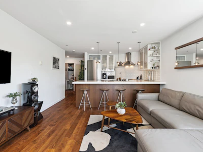 105-953 W 8th Avenue - 3