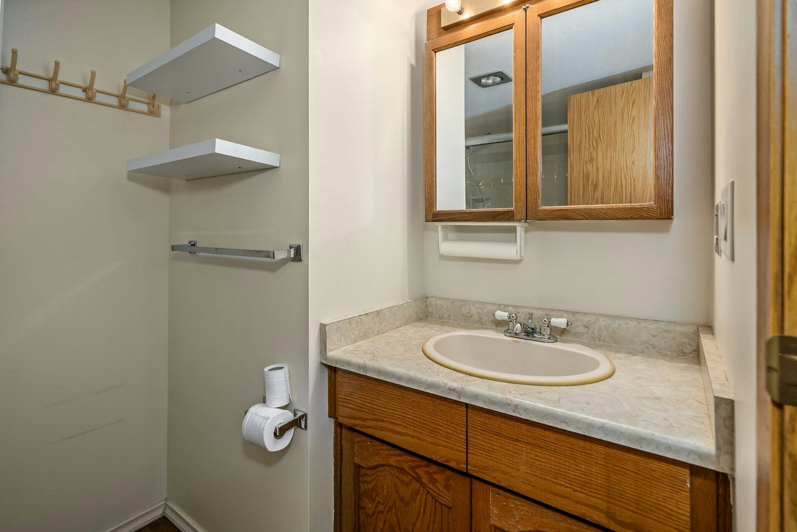 214-2414 Church Street, Abbotsford, BC, V2T 3J7 - 28