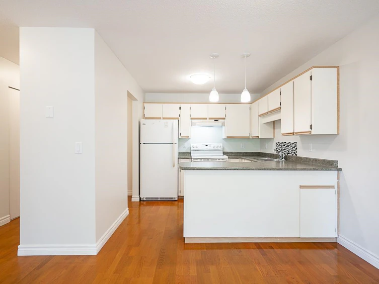210-450 Bromley Street, Coquitlam, BC, V3K 6S5 - 10