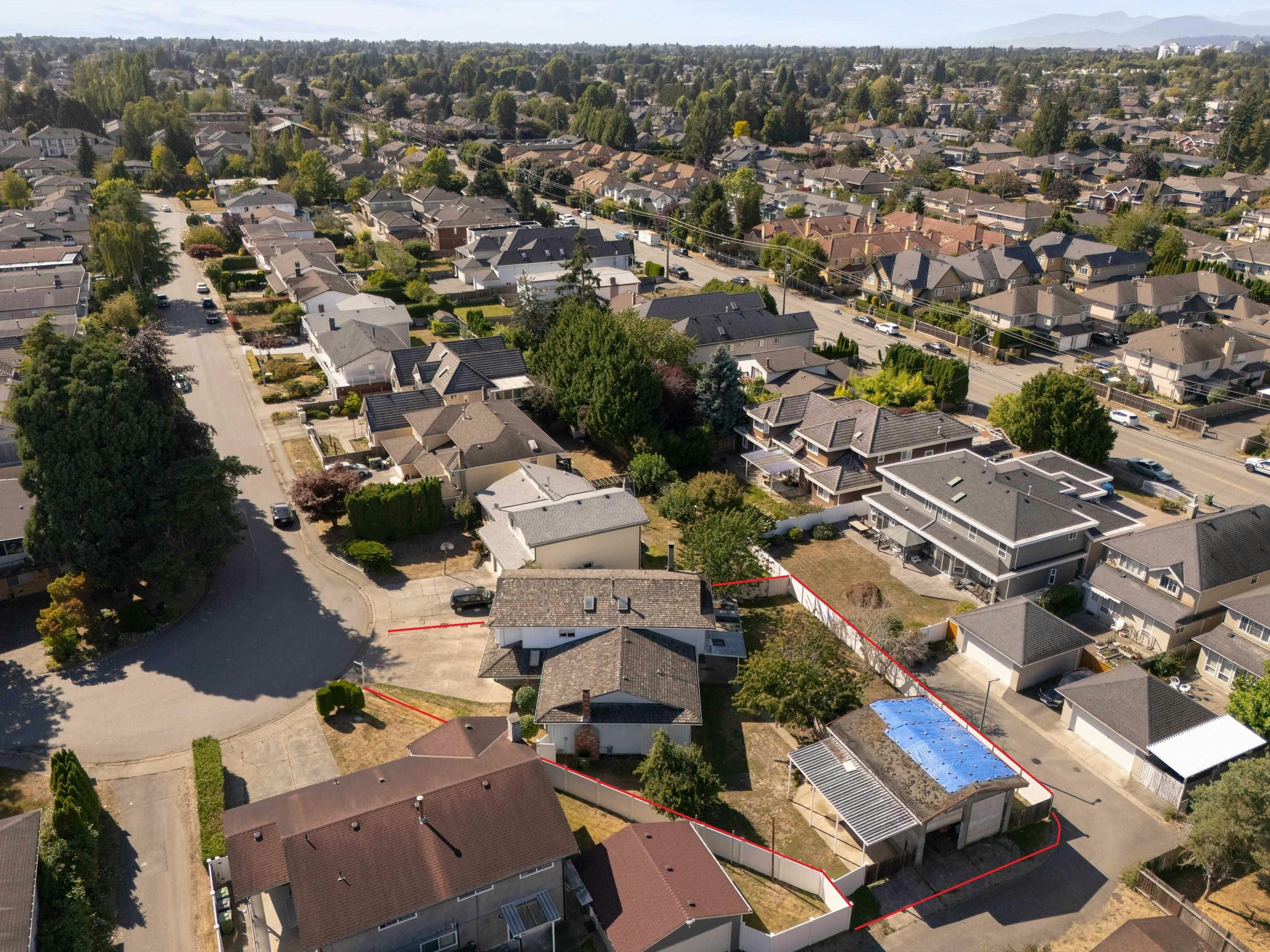 8611 Rideau Drive - 2