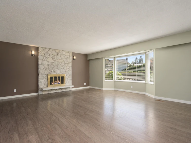 8611 Rideau Drive, Richmond, BC, V7A 4M6 - 6