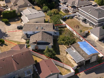 8611 Rideau Drive - 2