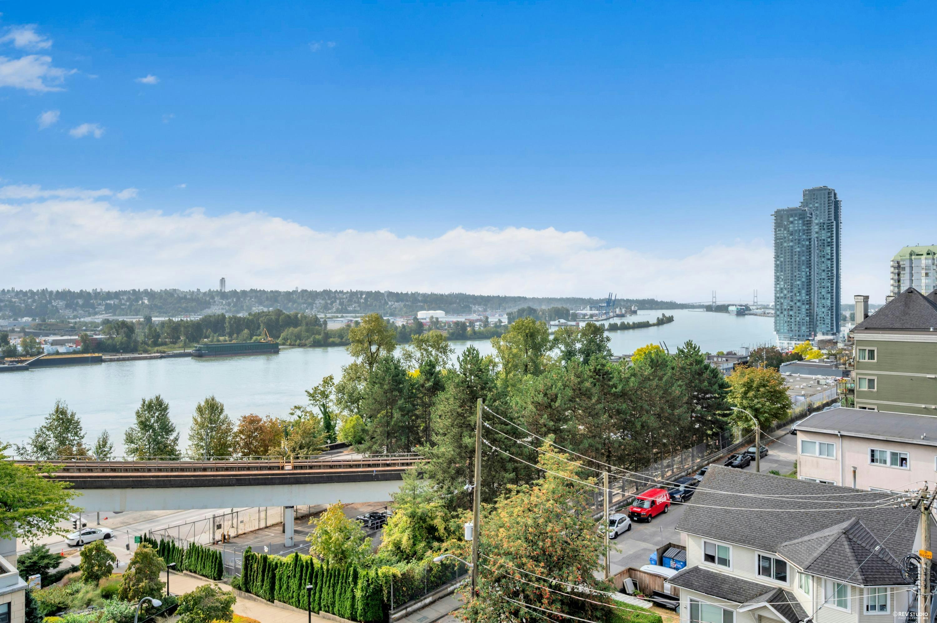 701-31 Elliot Street, New Westminster, BC, V3L 5C9
