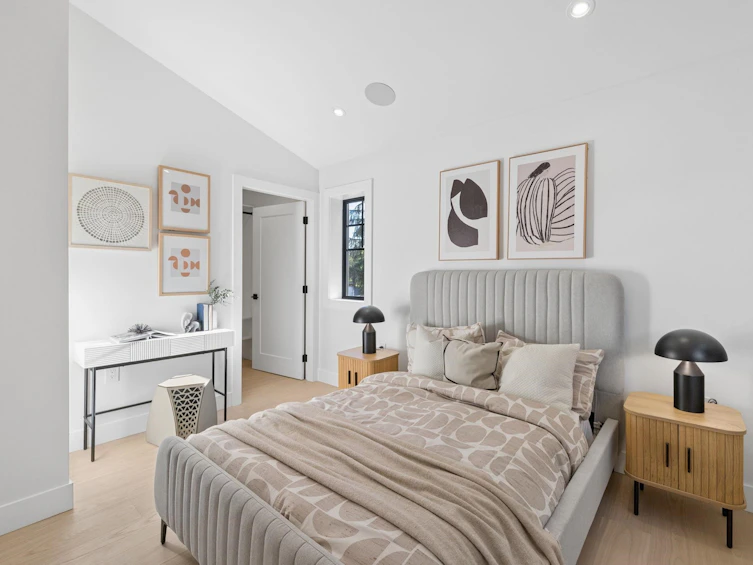 588 E 10th Avenue, Vancouver, BC, V5T 2A4 - 28