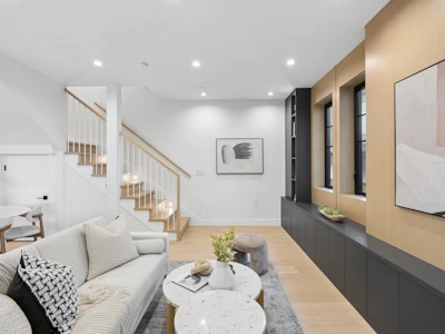 588 E 10th Avenue - 5