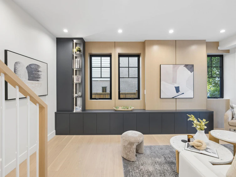 588 E 10th Avenue, Vancouver, BC, V5T 2A4 - 4
