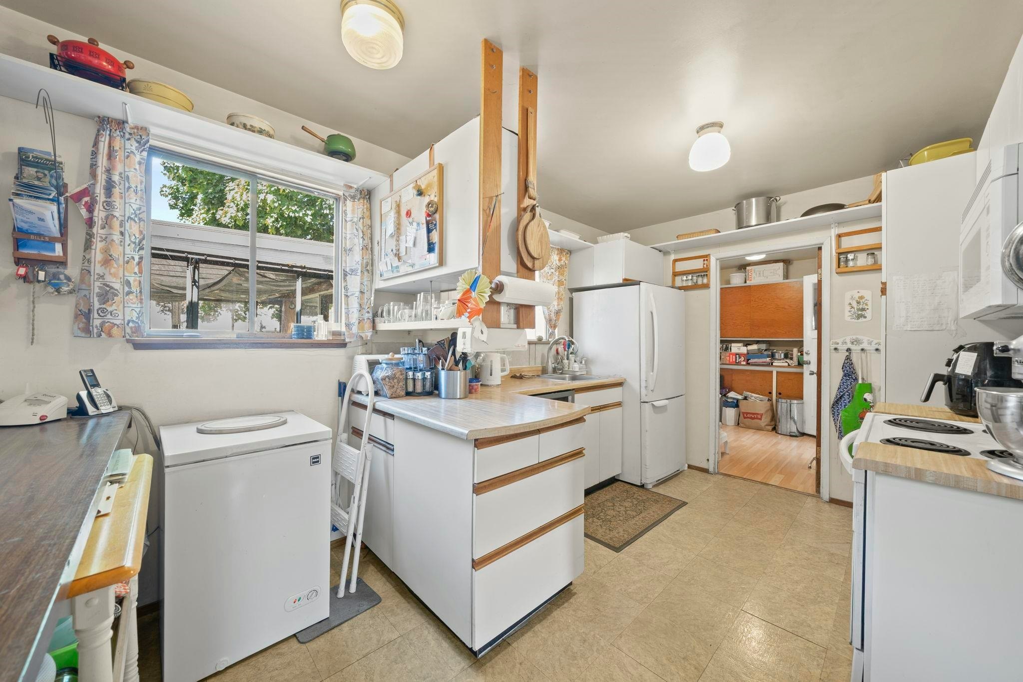 6731 Camsell Crescent, Richmond, BC, V7C 2M9 - 11