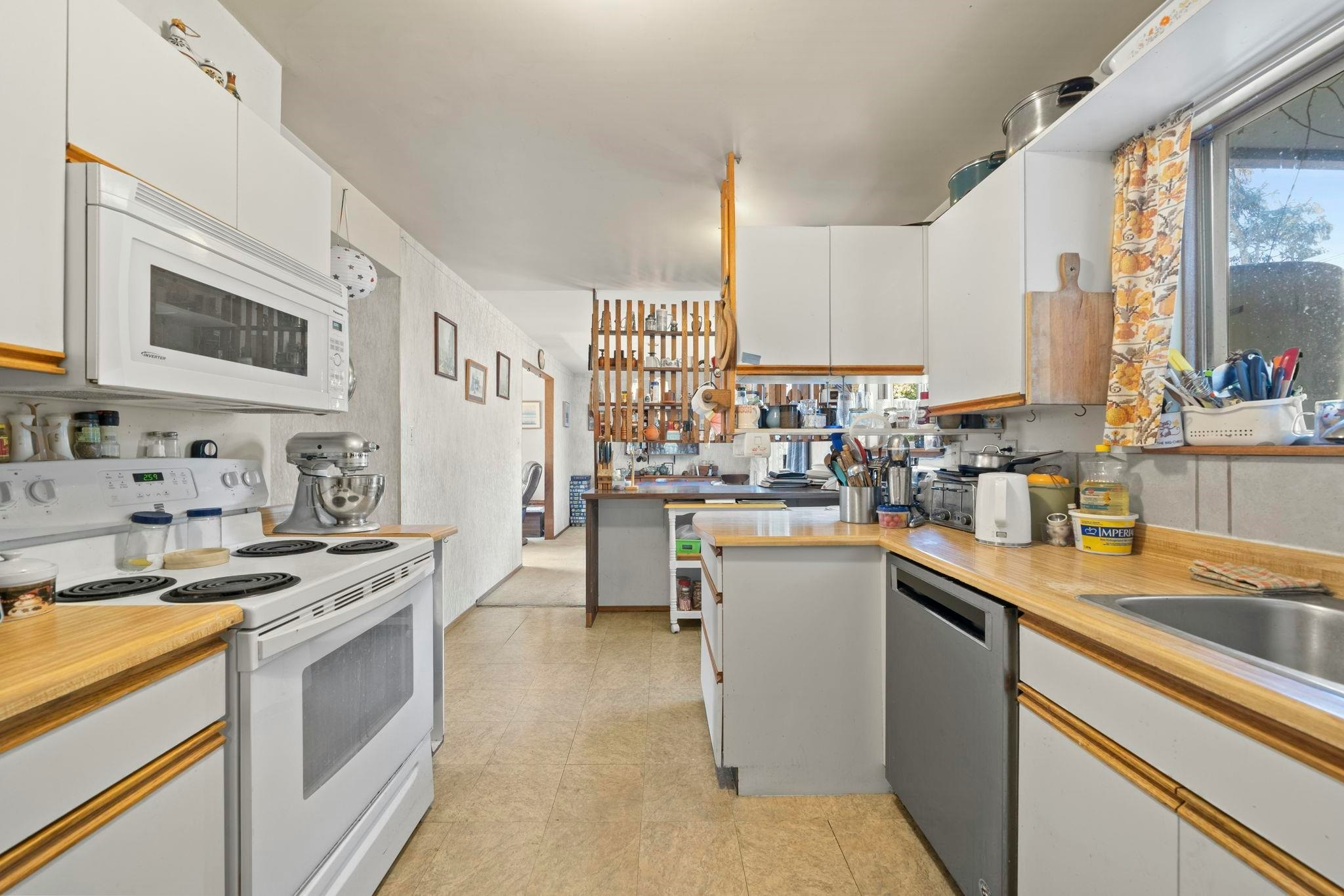 6731 Camsell Crescent, Richmond, BC, V7C 2M9 - 13