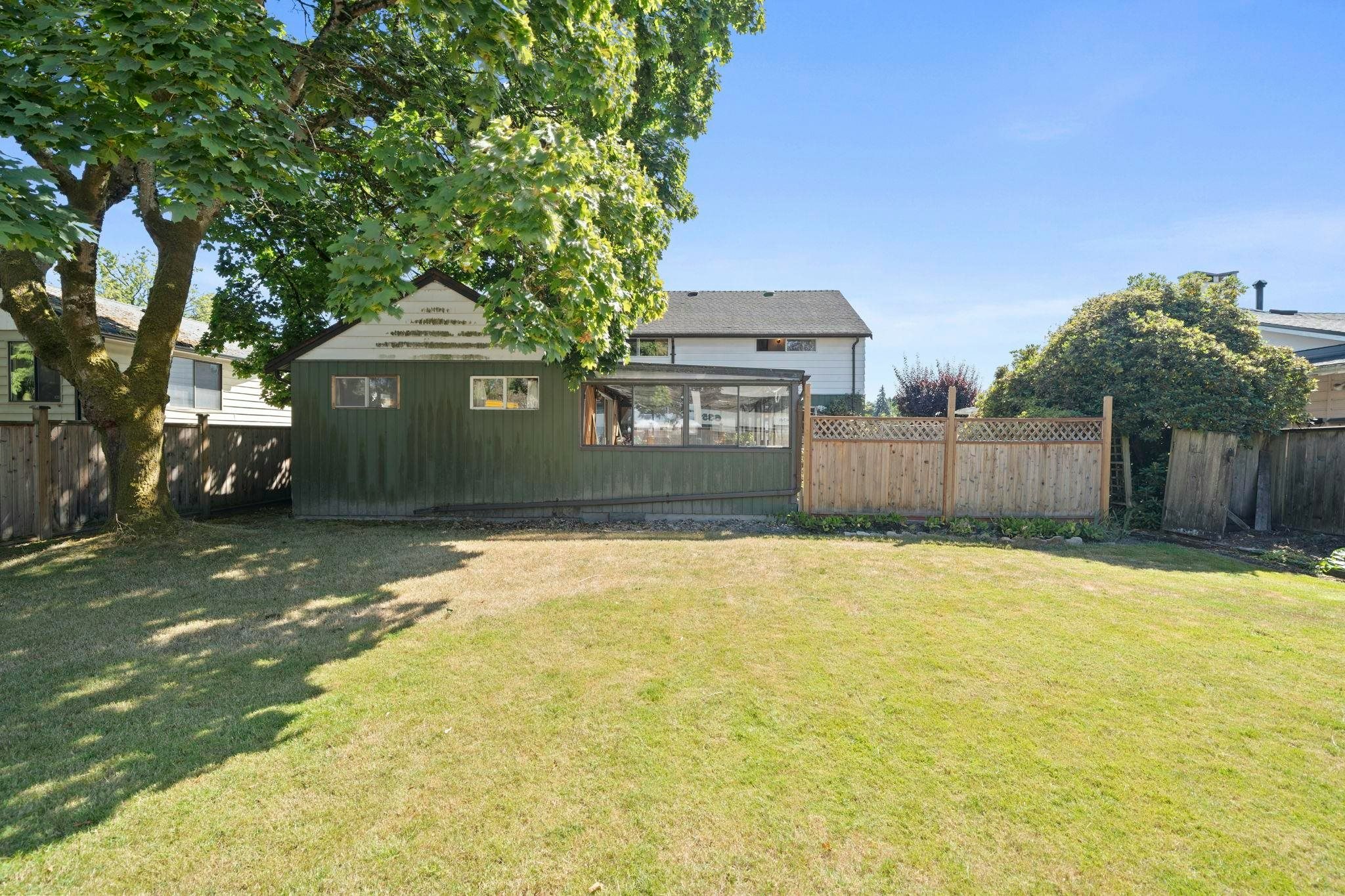 6731 Camsell Crescent - 4