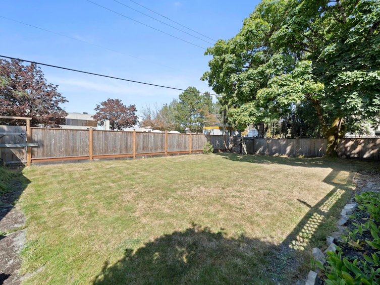 6731 Camsell Crescent, Richmond, BC, V7C 2M9 - 30