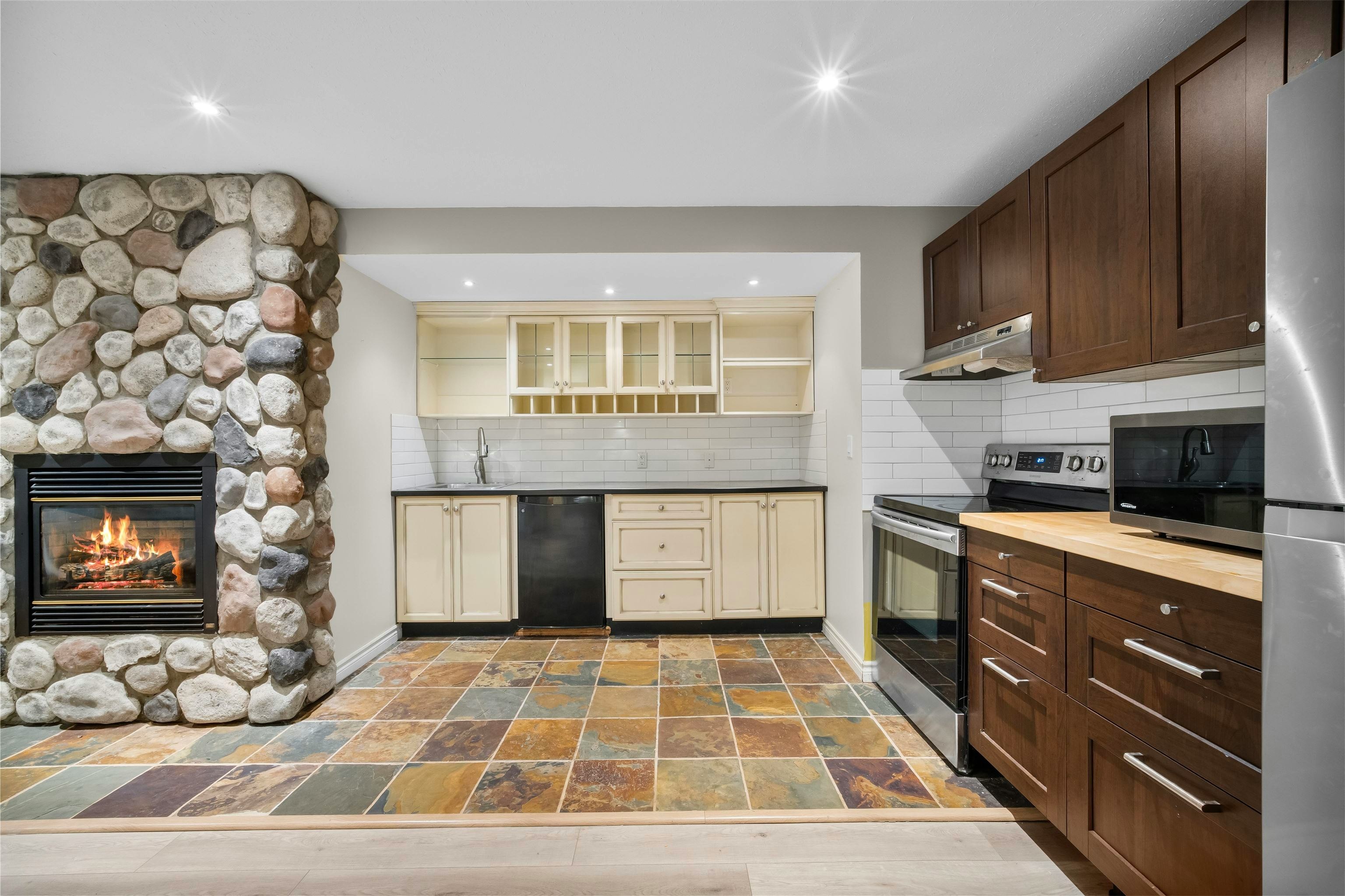 4442 209b Street, Langley, BC, V3A 8Y8 - 25