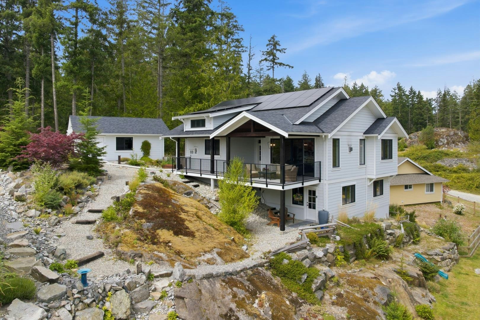 9336 Jorgensen Place, Halfmoon Bay, BC, V7Z 1B4