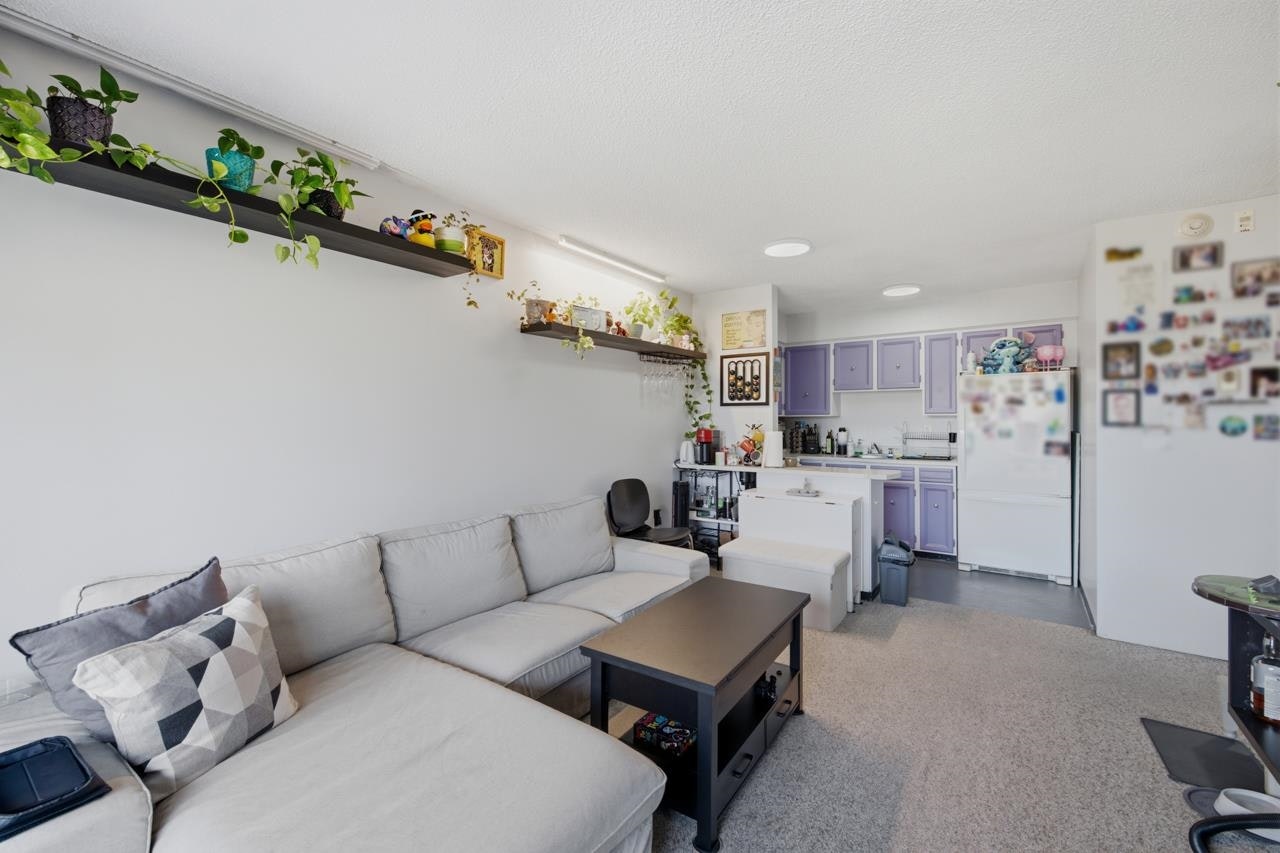 209-2120 W 2nd Avenue - 4