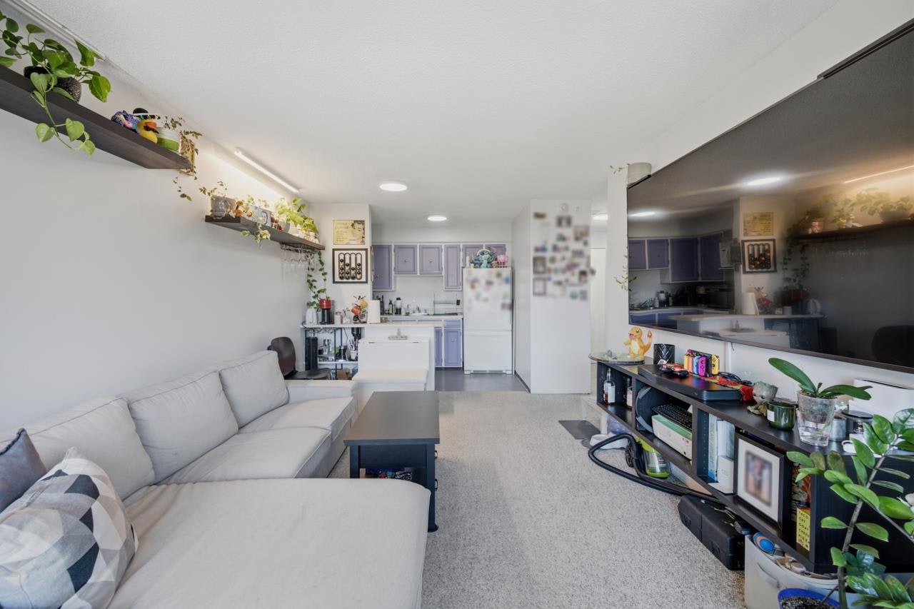 209-2120 W 2nd Avenue - 5