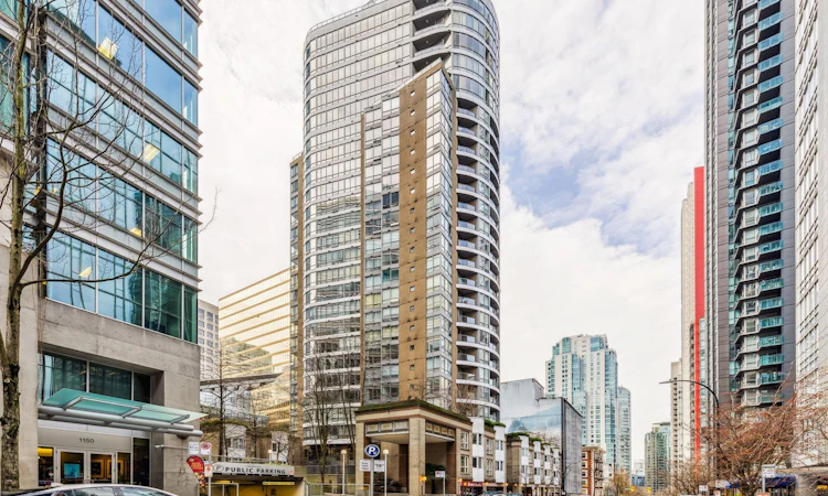 2502-1166 Melville Street