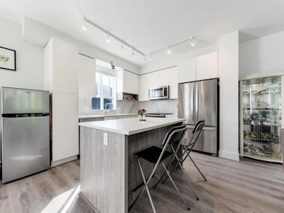 114-9688 162a Street - 4