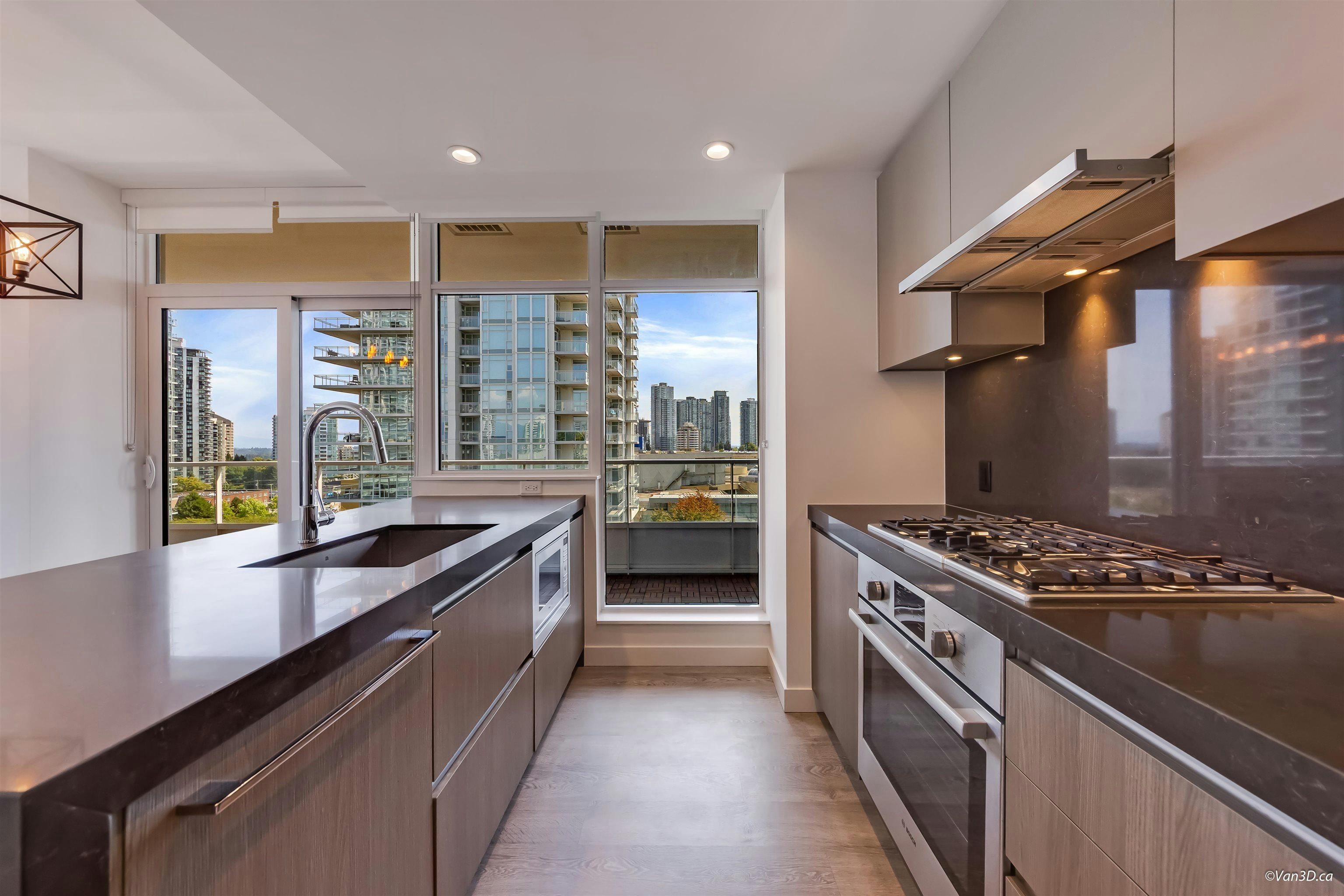 907-6080 Mckay Avenue - 4